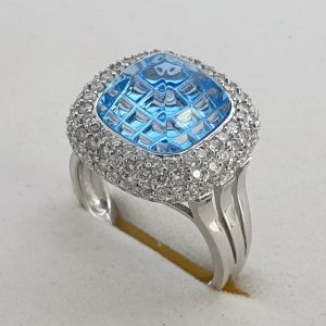 BLUE TOPAZ DIAMOND RING
