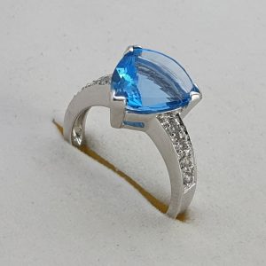 BLUE TOPAZ - WHITE SAPPHIRE RING